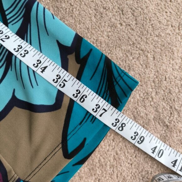 Talbots Jersey Stretch Feminine Floral Tropical Print Faux Wrap Sheath Dress S - Picture 8 of 9